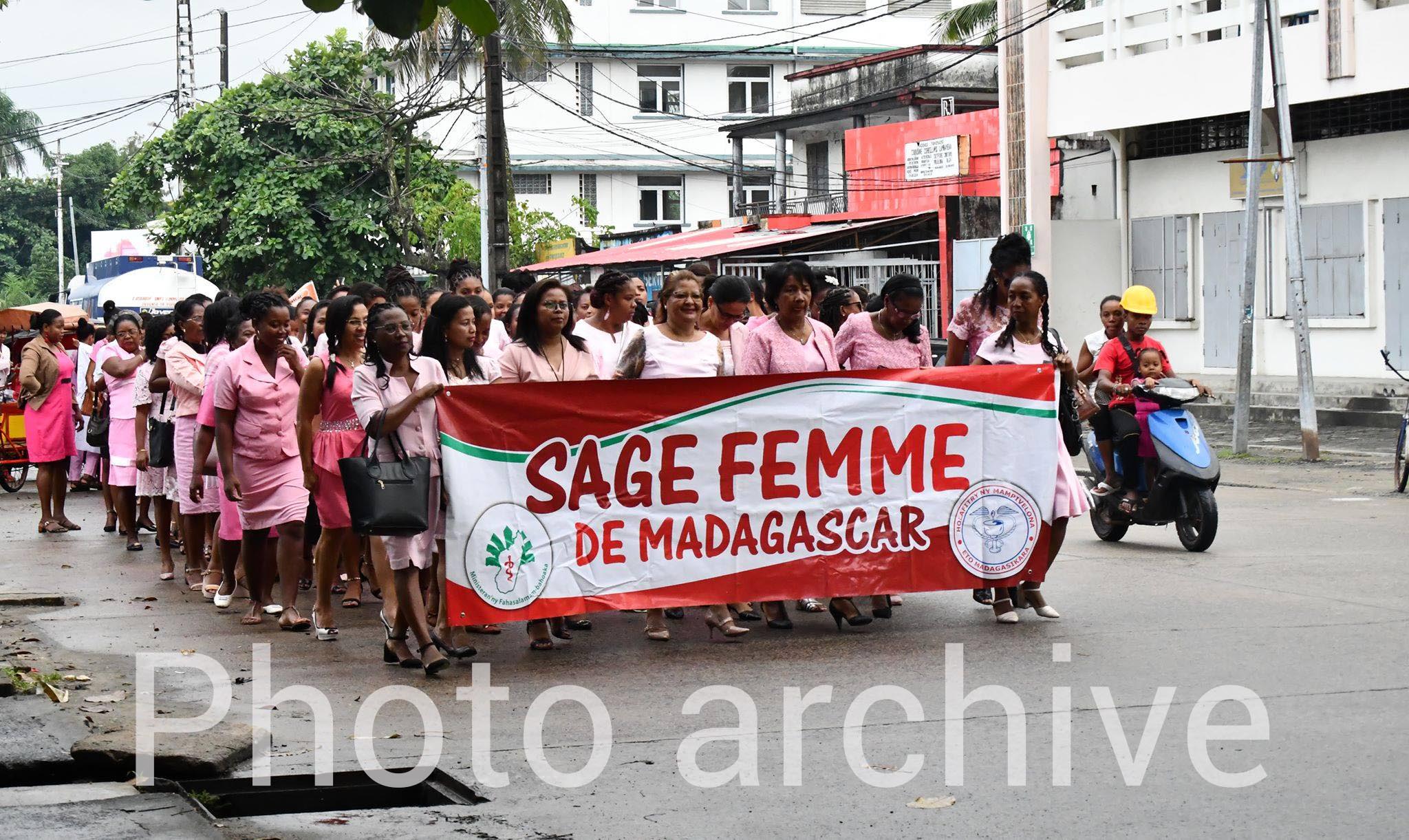 05 Mai: Journée Mondiale de la Sage-Femme